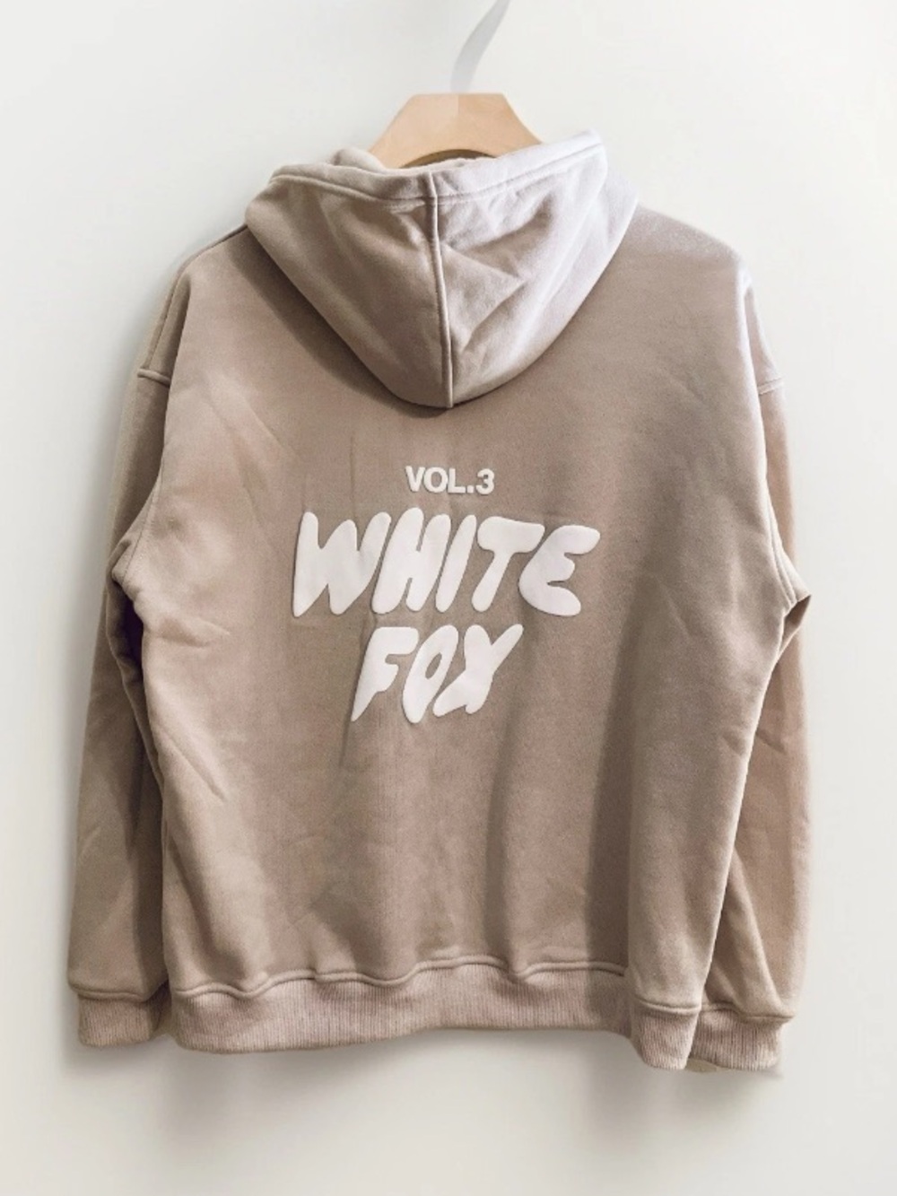 White Fox-Style Beige Hoodie Pullover Sweatshirt Small/Medium